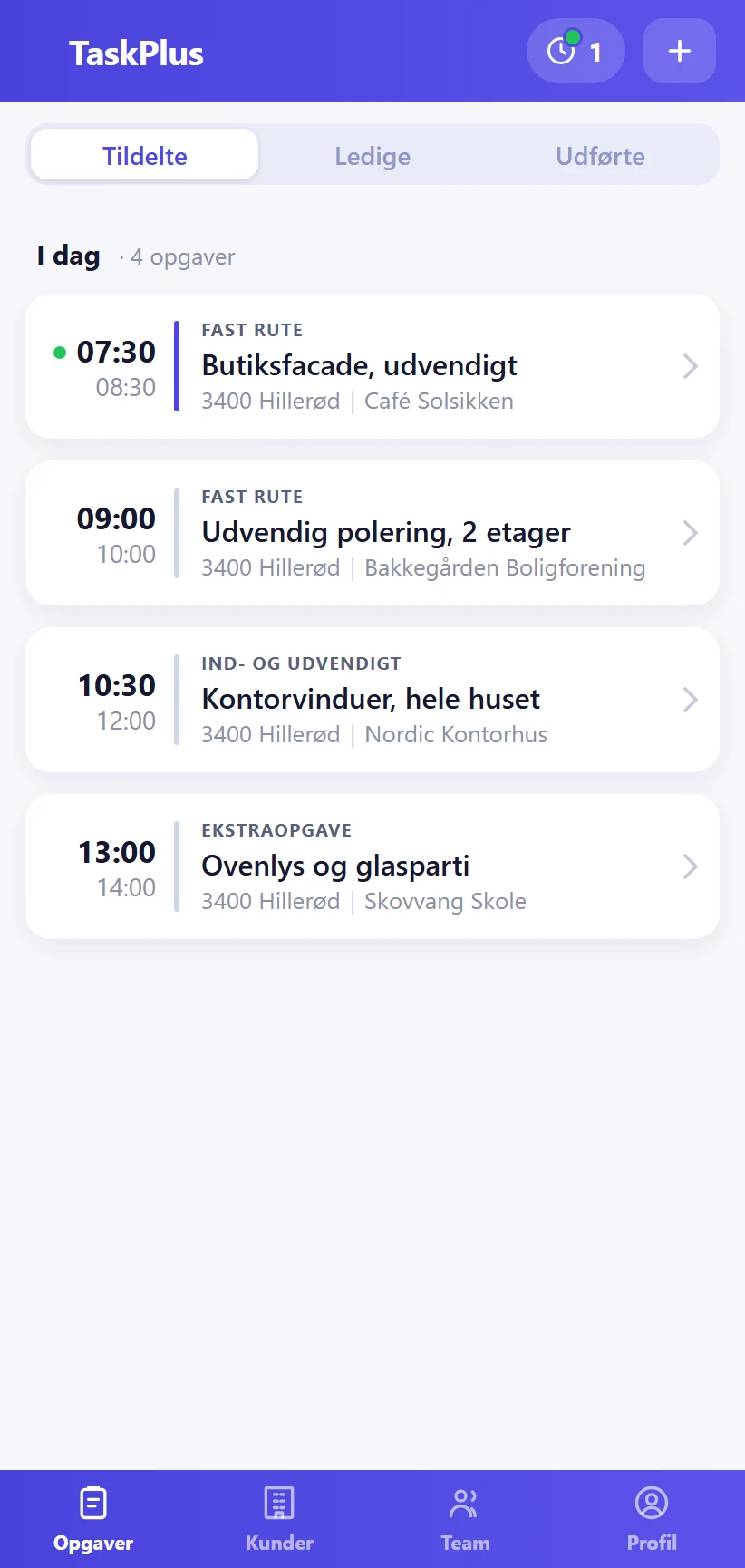 Dagens rute i TaskPlus-appen for en vinduespudser: butiksfacade, boligforening, kontor og ovenlys